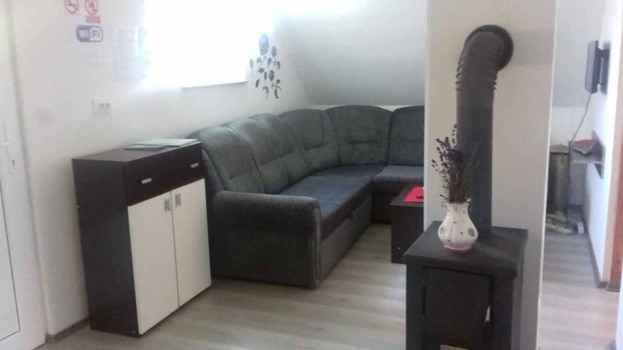Apartment Lug Saborsko Экстерьер фото